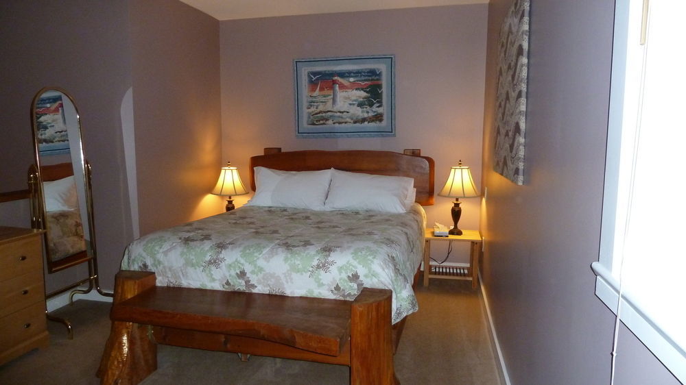 Fred Tibbs Ocean Front Condos Тофино Экстерьер фото