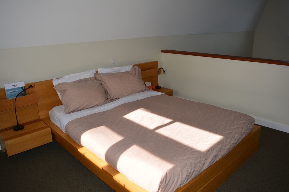 Fred Tibbs Ocean Front Condos Тофино Экстерьер фото