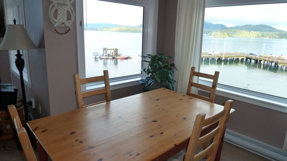 Fred Tibbs Ocean Front Condos Тофино Экстерьер фото