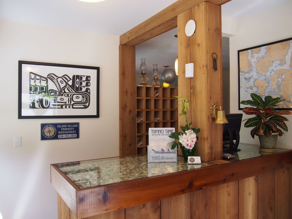 Fred Tibbs Ocean Front Condos Тофино Экстерьер фото