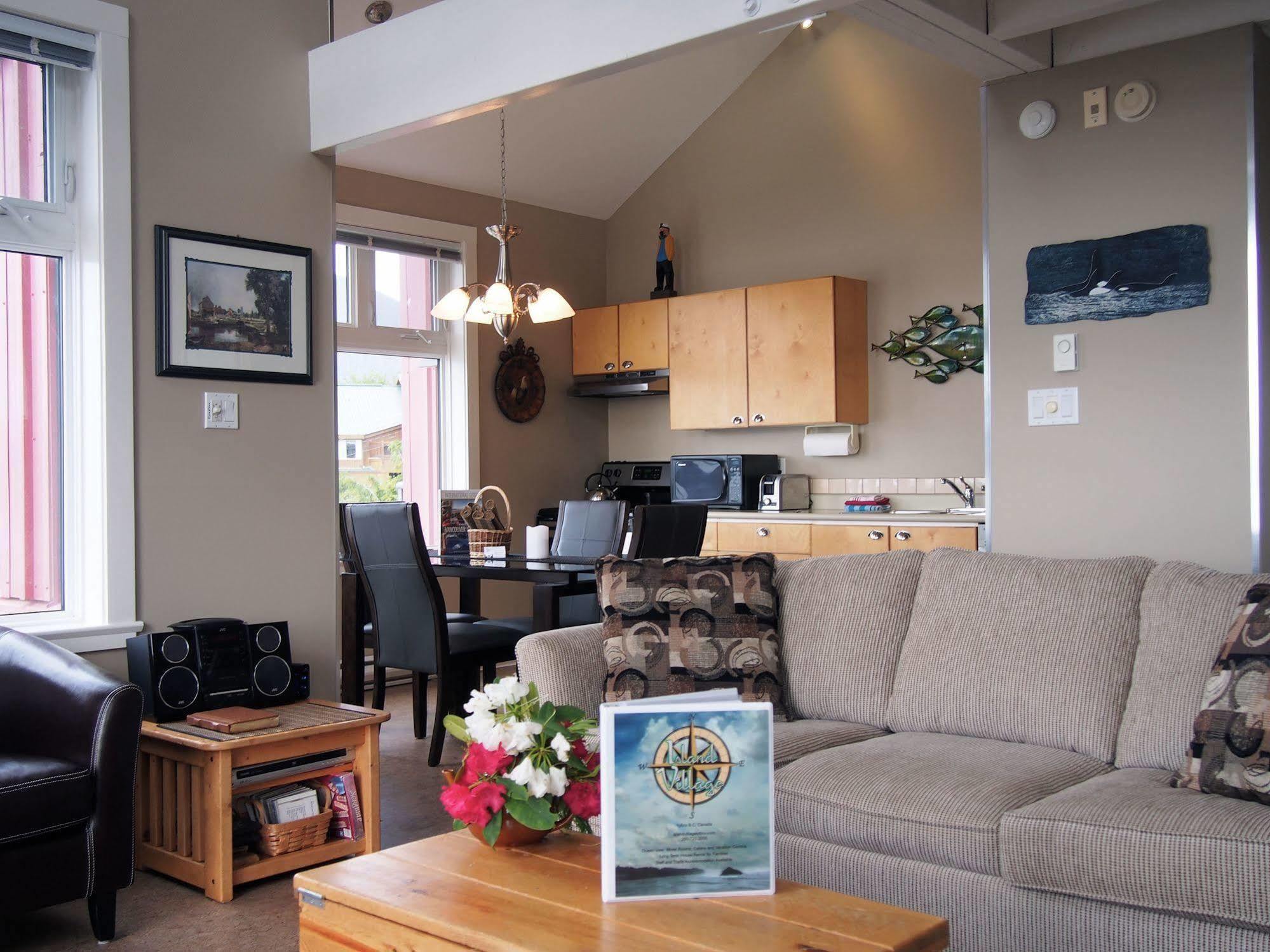 Fred Tibbs Ocean Front Condos Тофино Экстерьер фото