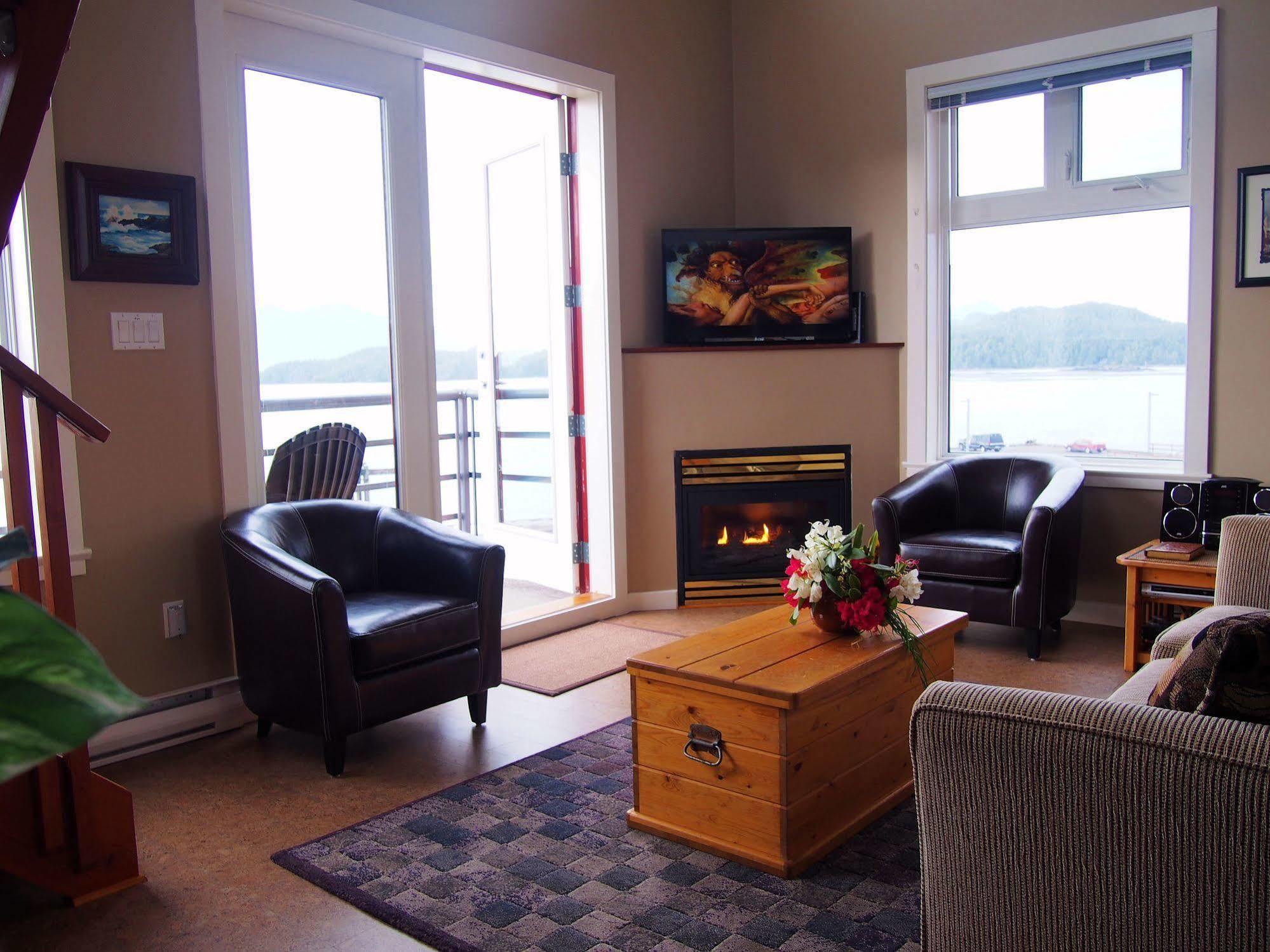 Fred Tibbs Ocean Front Condos Тофино Экстерьер фото