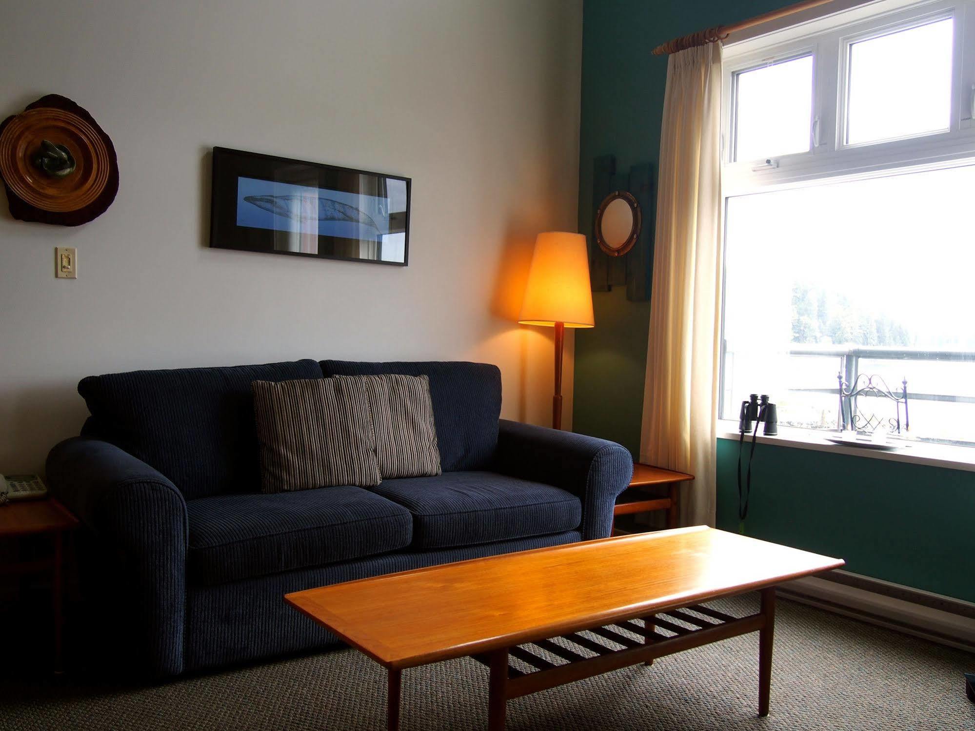 Fred Tibbs Ocean Front Condos Тофино Экстерьер фото