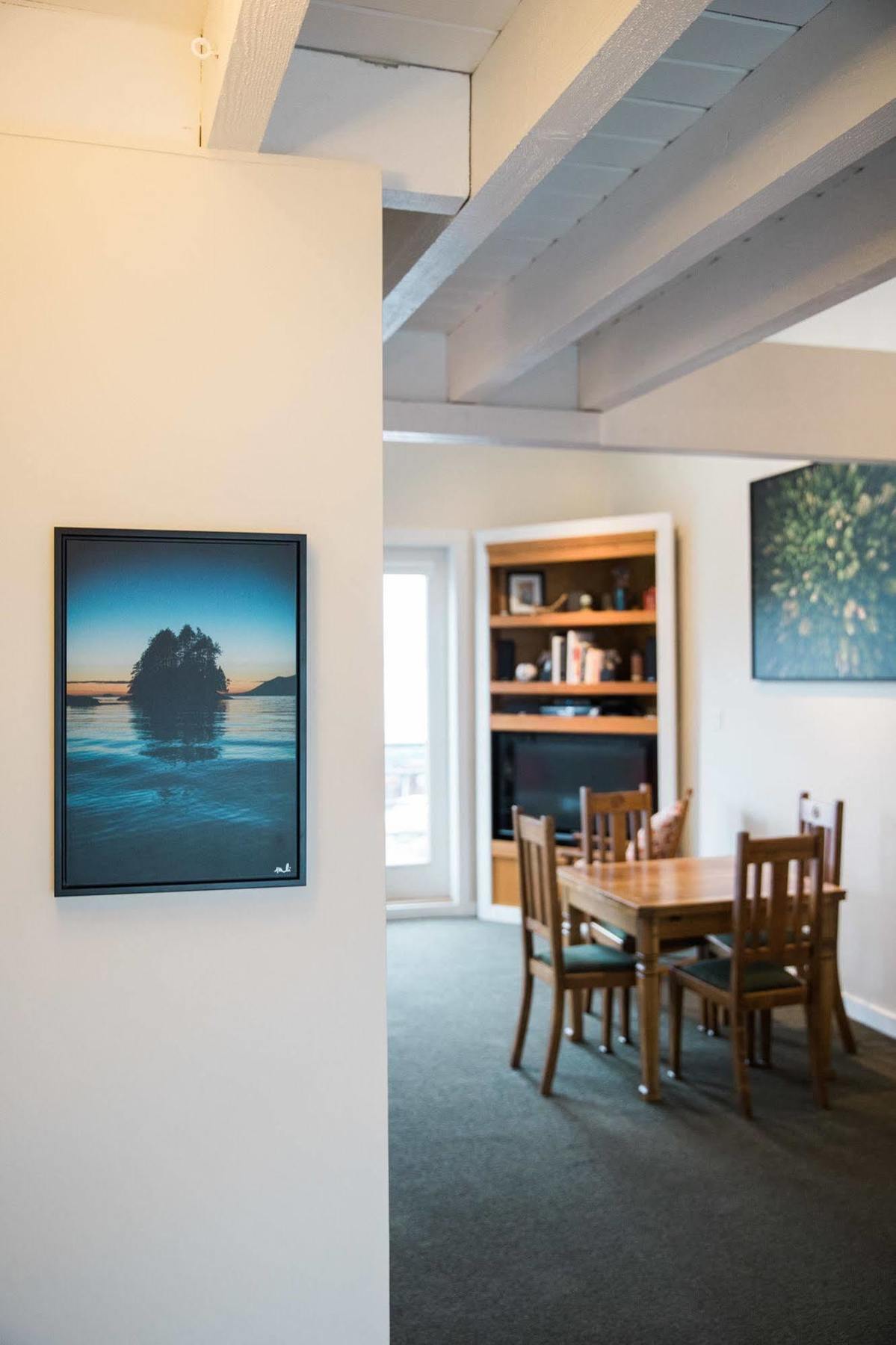 Fred Tibbs Ocean Front Condos Тофино Экстерьер фото