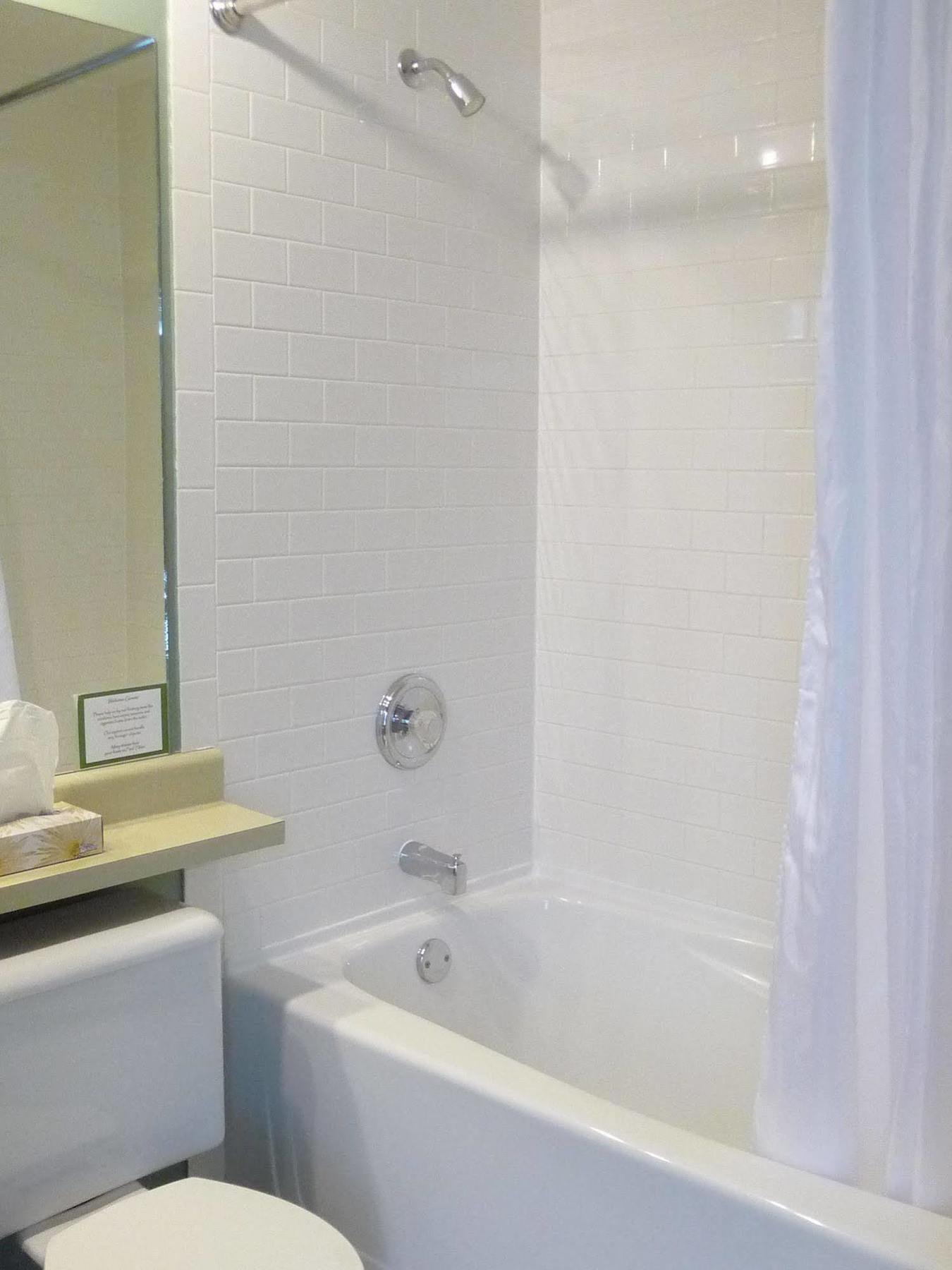 Fred Tibbs Ocean Front Condos Тофино Экстерьер фото